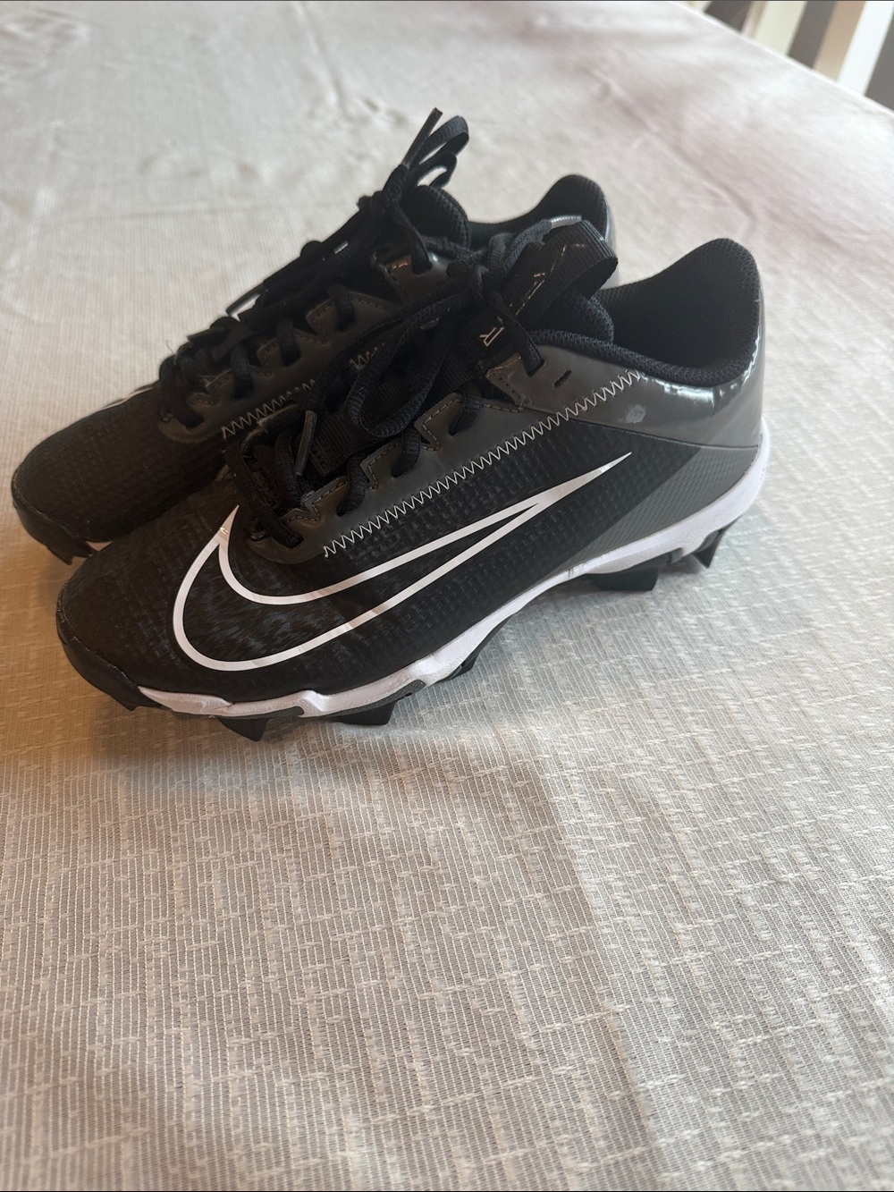 Nike Kids Black grey and white cleats